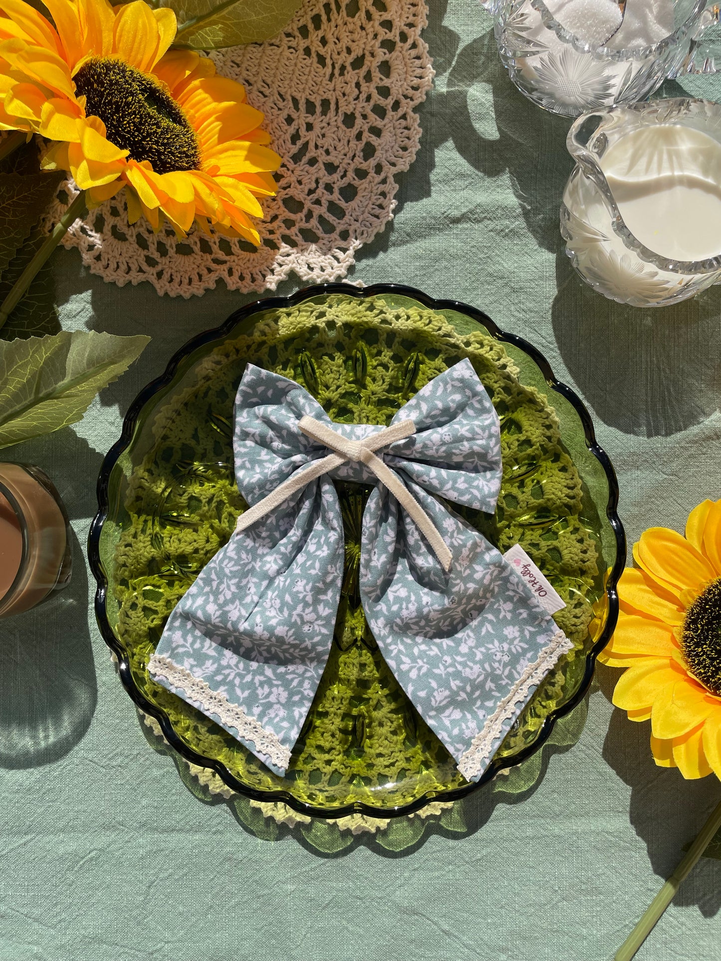 Human hair bows