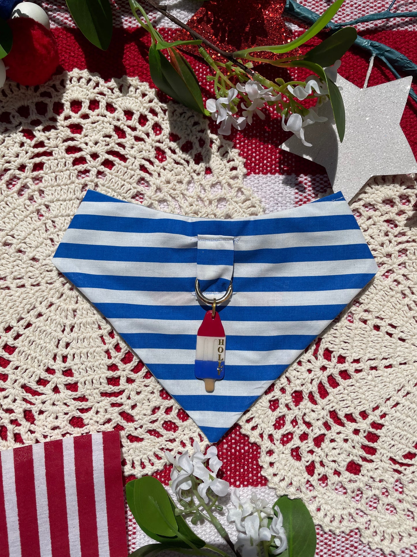 Reversible bandanas