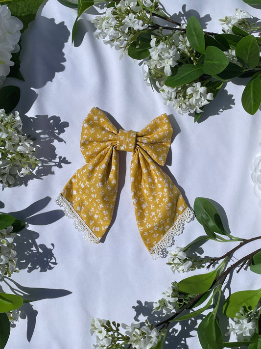 Buttercup lace