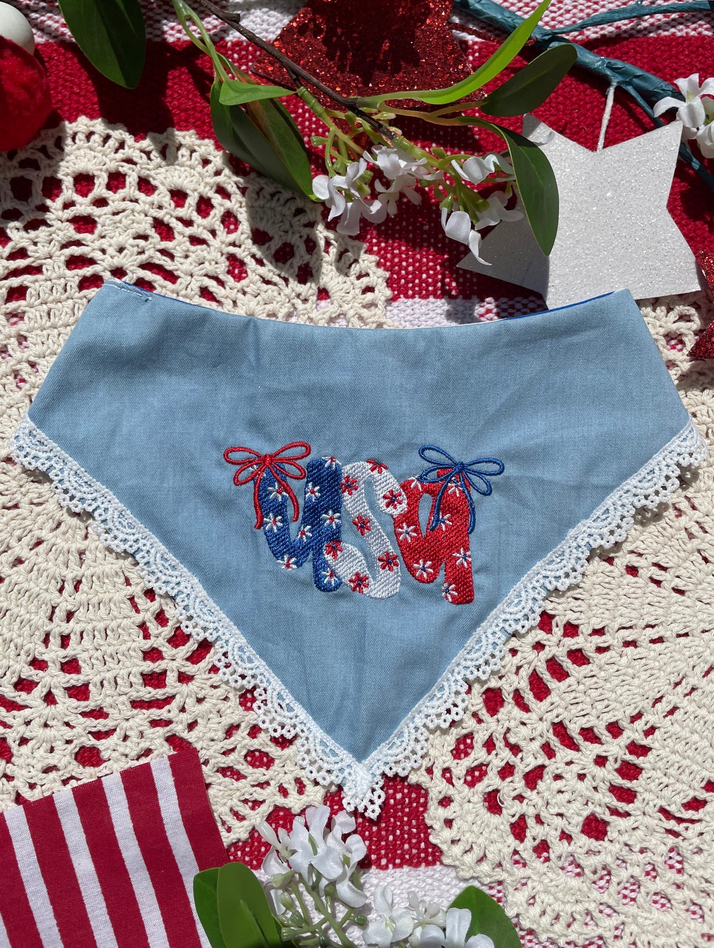 Reversible bandanas